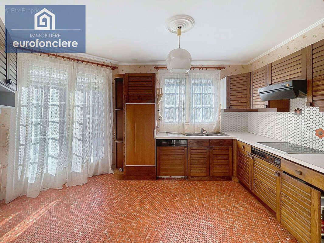 Maison à ROSIERES-PRES-TROYES