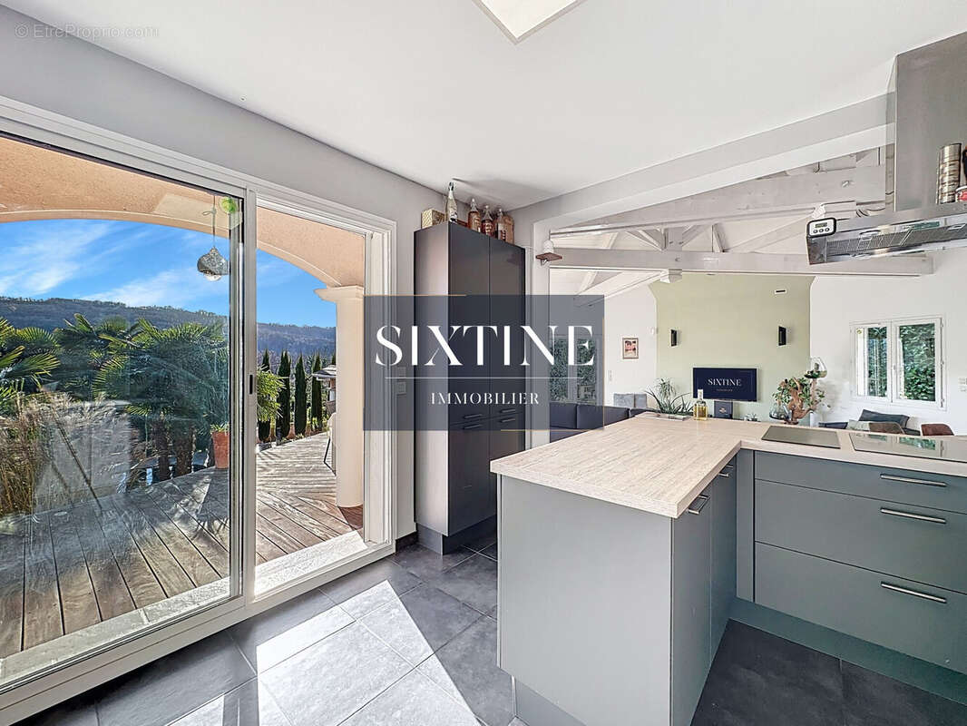 Maison à SAINT-CHEF