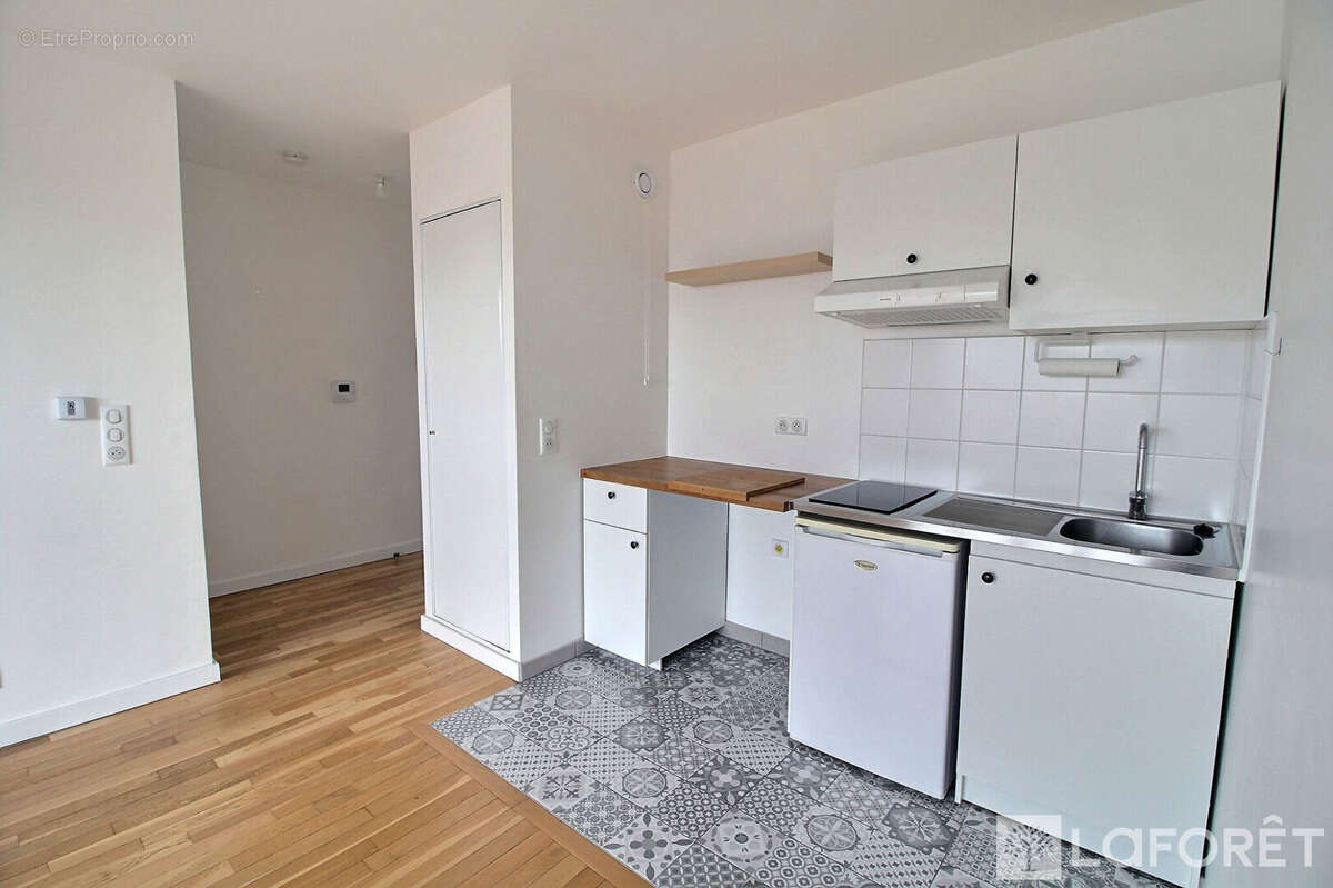 Appartement à LA GARENNE-COLOMBES