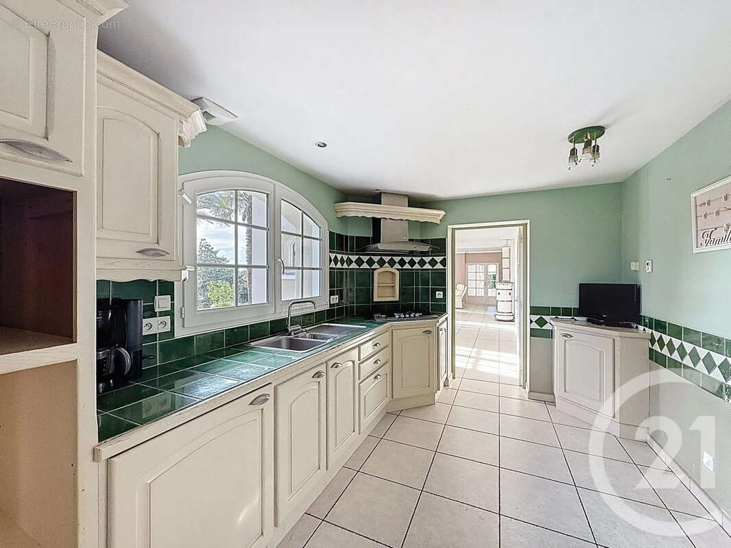 Maison 205 m² à Lannion  - photo 6