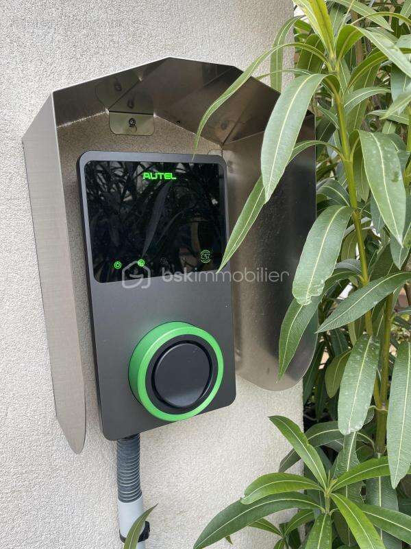 Maison à LES CLAYES-SOUS-BOIS