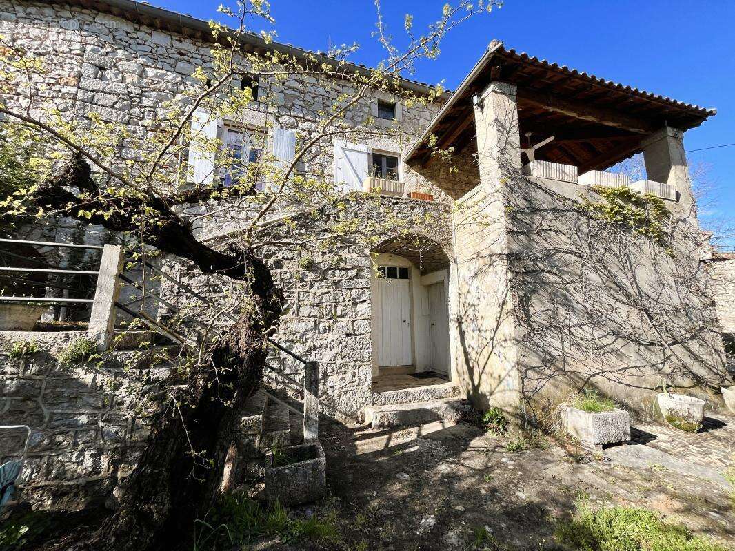 Maison à SAINT-ALBAN-AURIOLLES