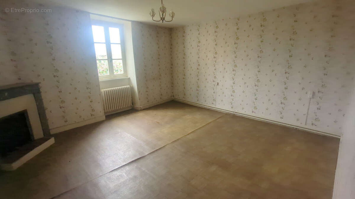 Maison à CHASSENON