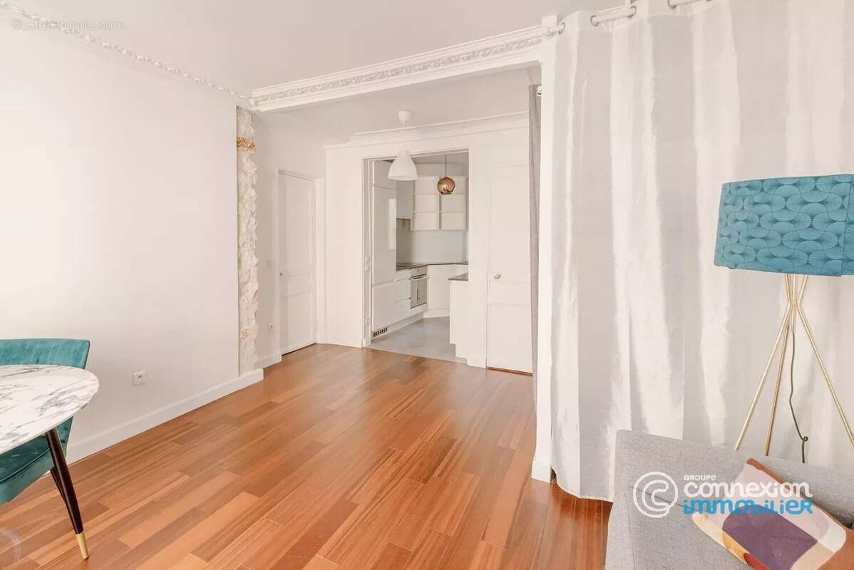 Appartement à PARIS-2E