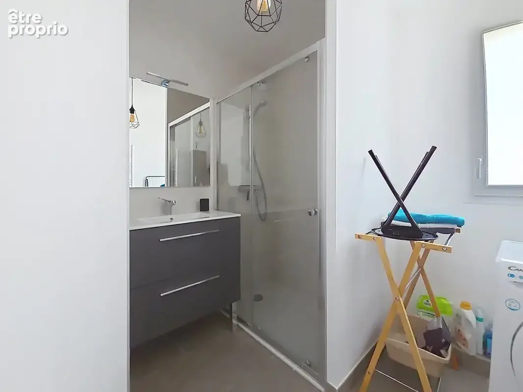 Appartement avec grande terrasse vue sur l'étang de thau et double parking - photo 8