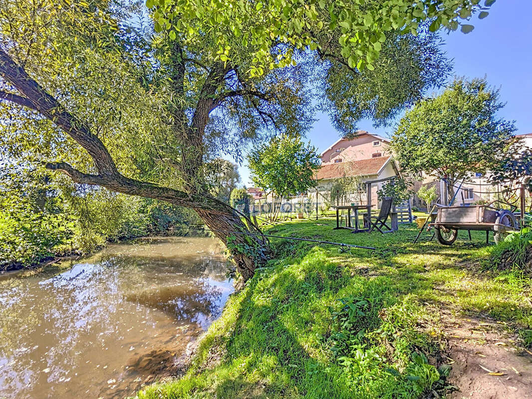 Maison à MONTHUREUX-SUR-SAONE