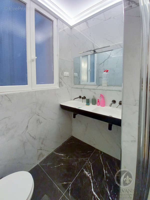 Appartement à PARIS-9E