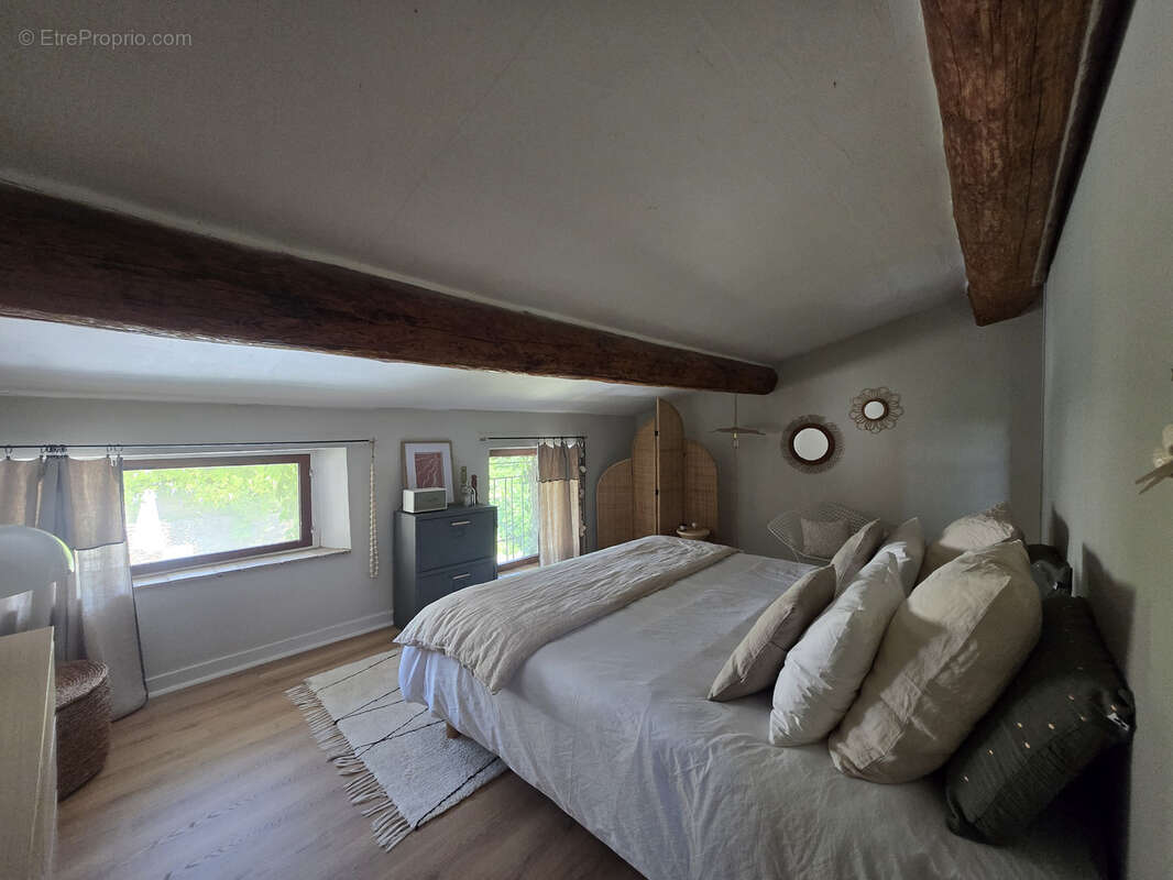 Maison en pierre beaucoup de charme - photo 14