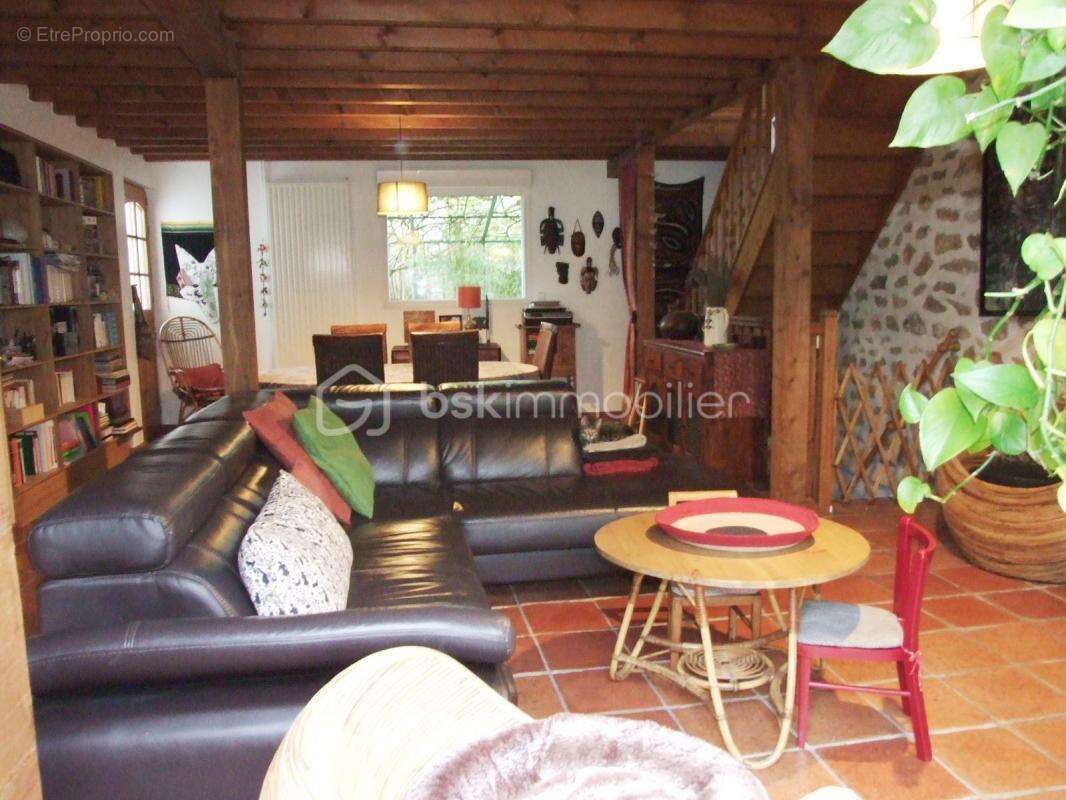 Maison à SAVIGNY-SUR-ORGE