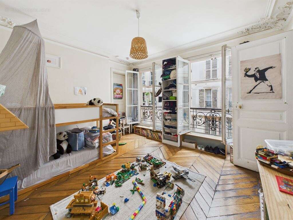 Appartement à PARIS-9E