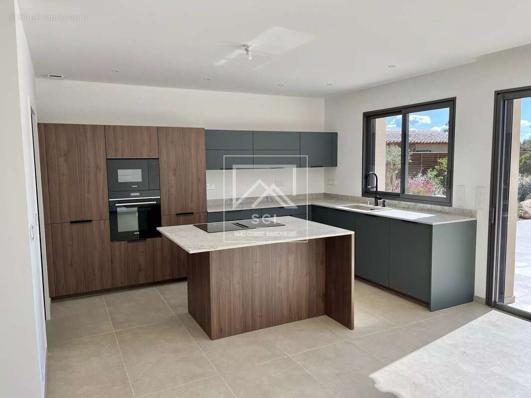 Maison à PORTO-VECCHIO