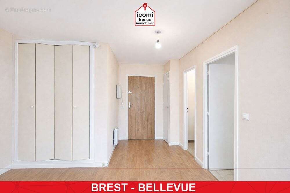 Finistere - brest (29200) - a vendre - appartement - t3 - lumineux - dalle beton - ascenseur - place de parking souterrain prive - photo 8