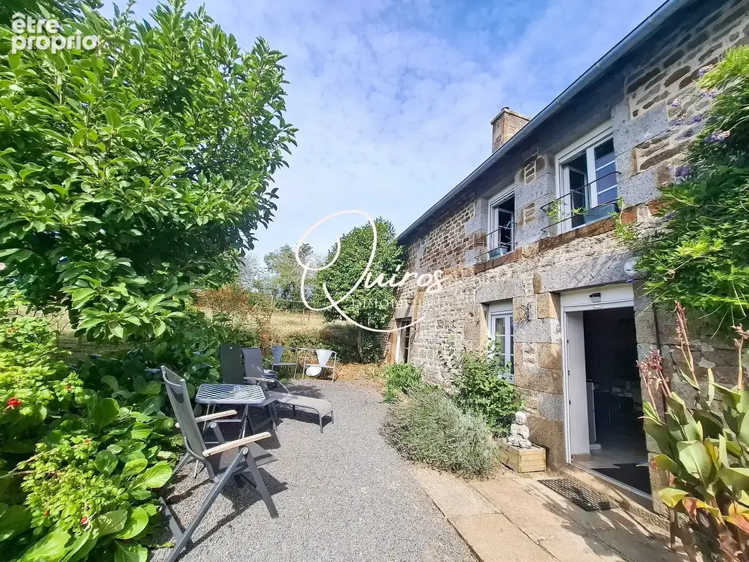 Maison 5 pièces 153 m² à vendre à Villedieu-Les-Poeles (50800) - photo 4