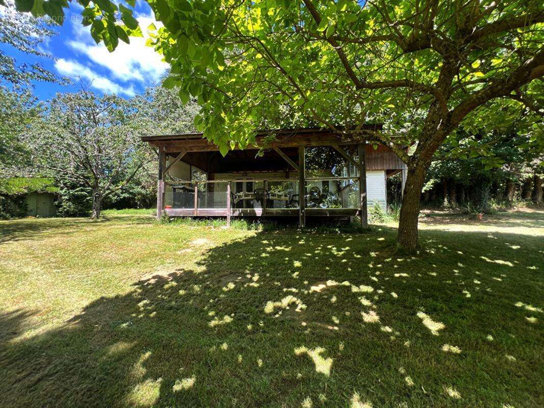 Etang avec chalet 4 pièce(s) 35 m2 - photo 8