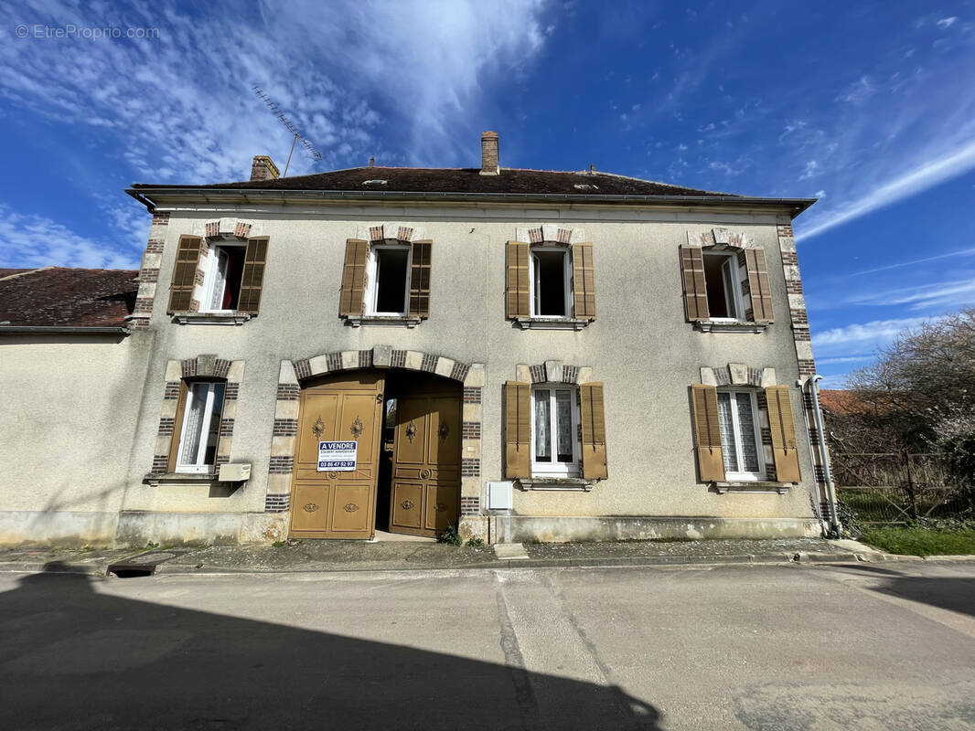 Maison à DYE