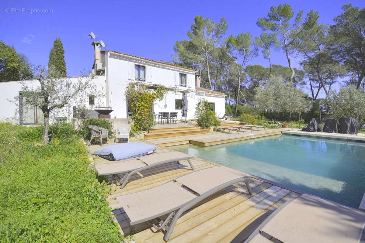 Maison à MOUGINS