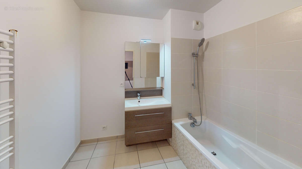 Appartement à VAULX-EN-VELIN