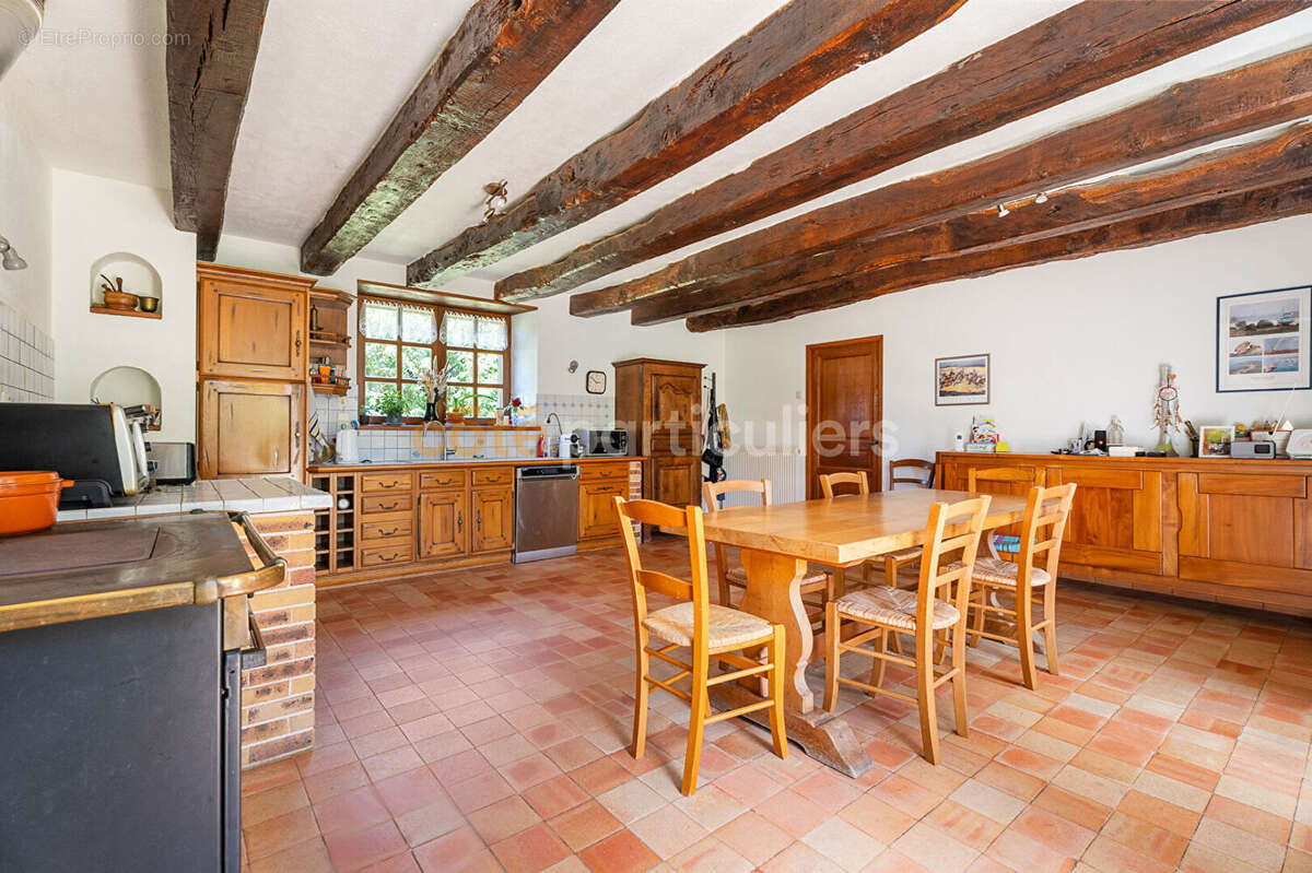 Propriété Saint Coulomb, bord de mer, 7 pièces 236 m2. Jardin paysager - photo 8