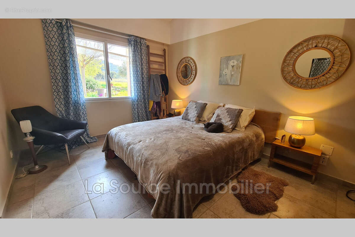 Maison à LA GARDE-FREINET