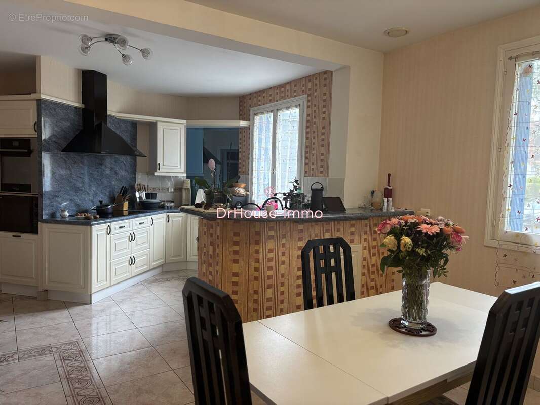 Maison à CHAMBRAY-LES-TOURS