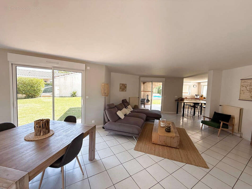 Maison à VILLENEUVE-TOLOSANE