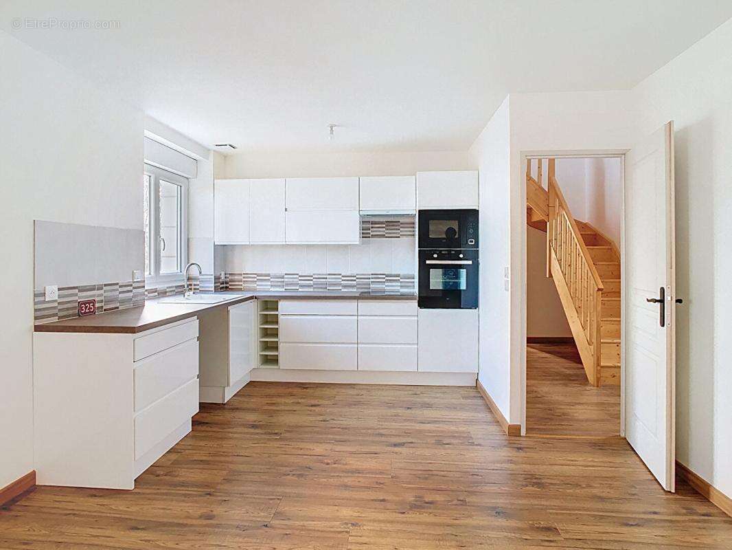 Maison récemment rénovée avec 3 chambres - photo 4