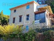 Maison à TOURRETTES-SUR-LOUP