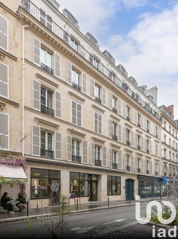 Photo 1 - Parking à PARIS-9E
