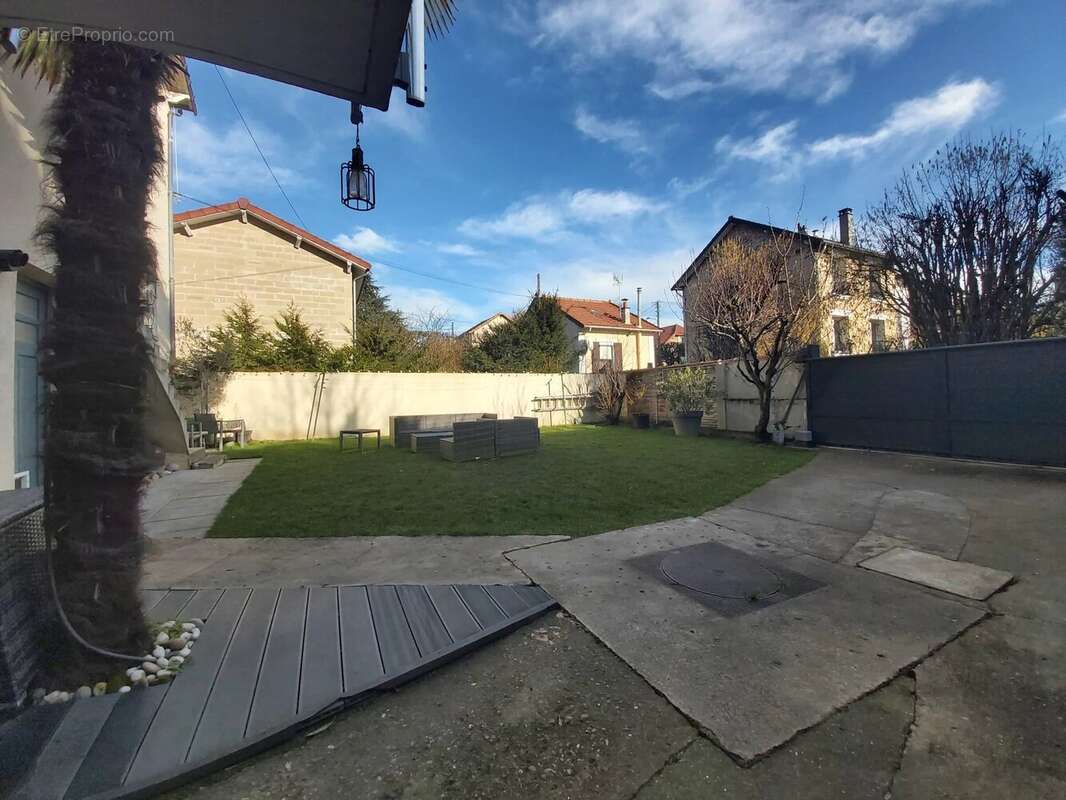 Maison à CHELLES