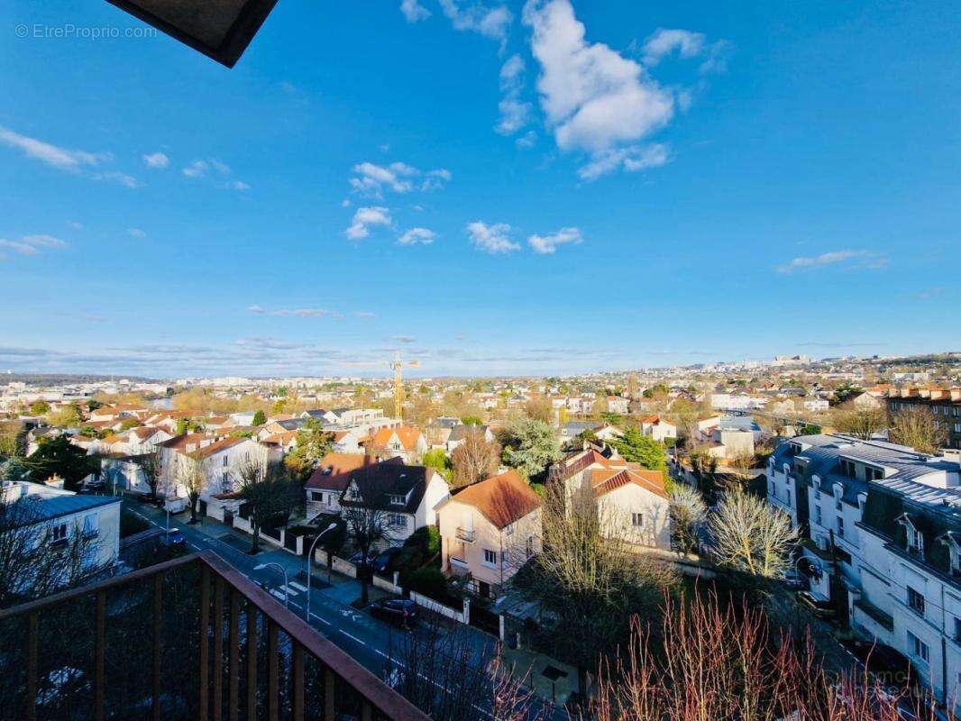 Appartement à LE PERREUX-SUR-MARNE