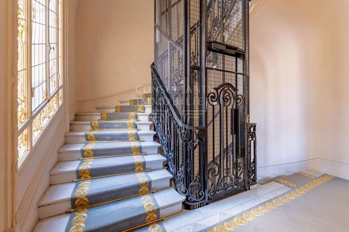 Plaine Monceau. Superbes volumes - photo 12