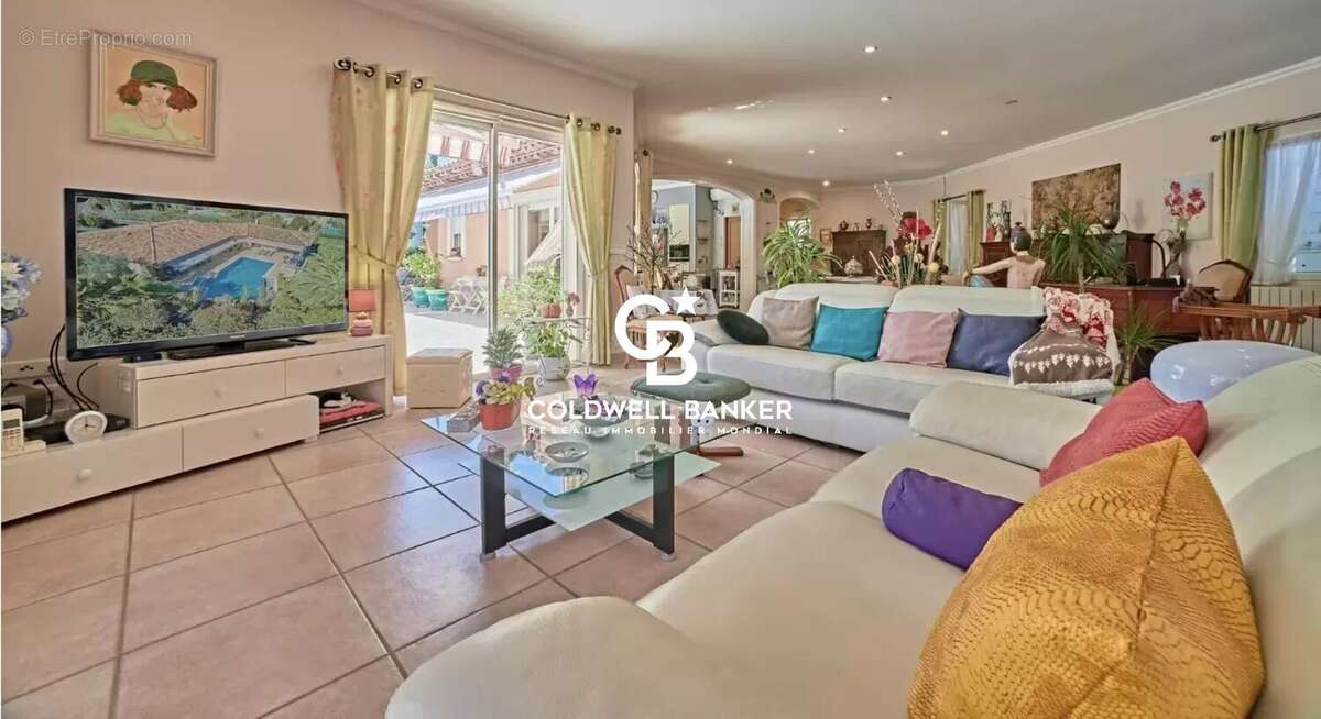 Valescure Saint Raphaël maison 200 m² - photo 6