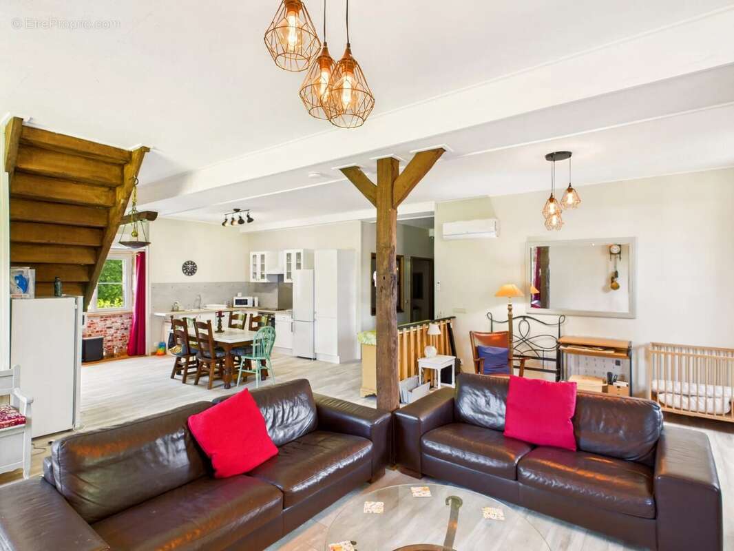 Maison à SAINT-MEDARD-D&#039;EXCIDEUIL