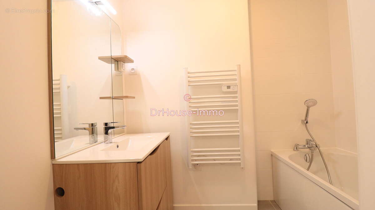 Appartement à SABLONS