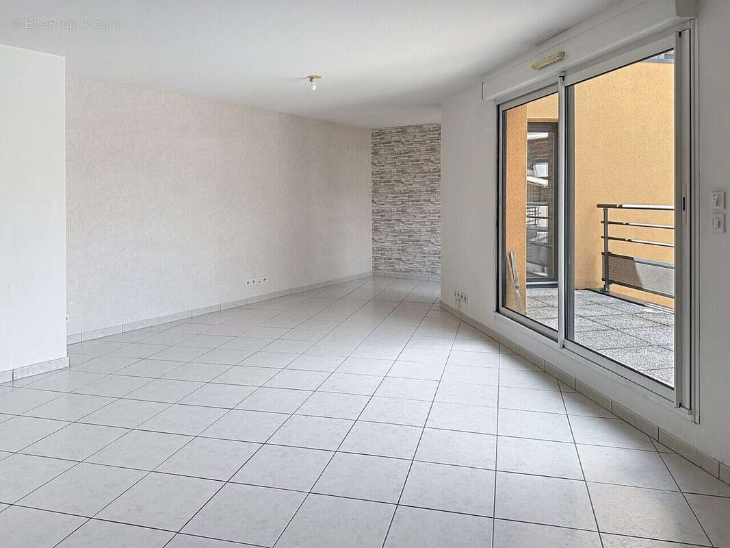 Appartement 59 m² à Limoges  - photo 4