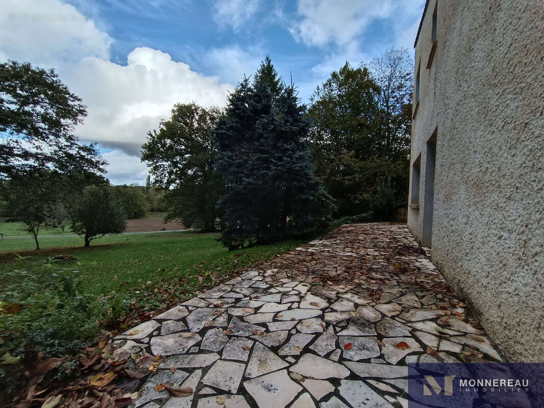 Maison à TOUVERAC