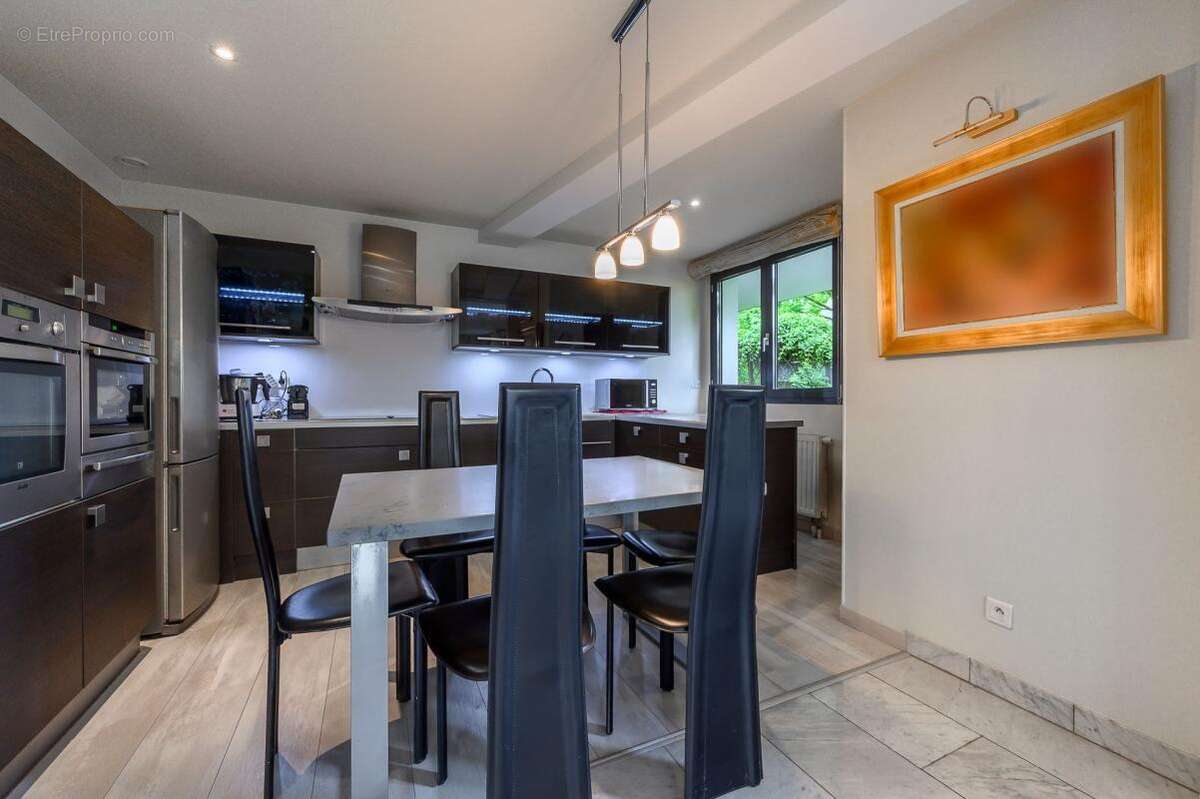 181 m² d'exception et 130 m² de terrasse à l'Orangerie - photo 6