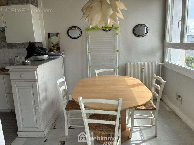 Appartement 68 m² à Mont-Saint-Aignan  - photo 8