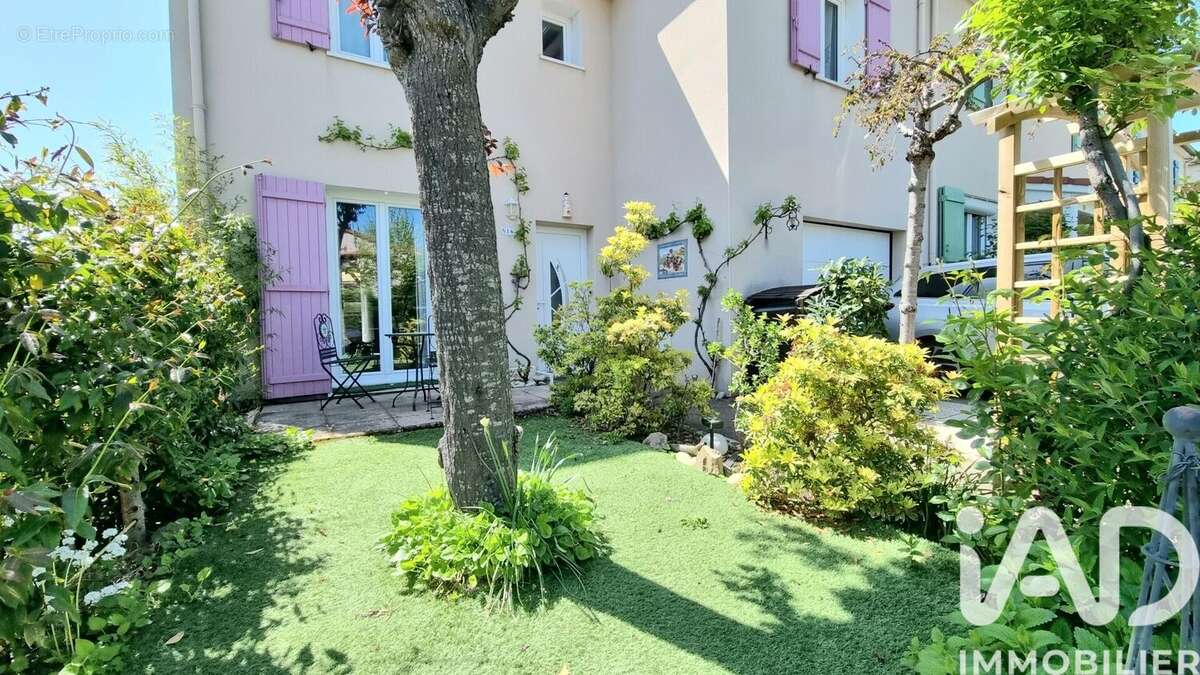 Maison 109 m² à Saint-Etienne  - photo 2