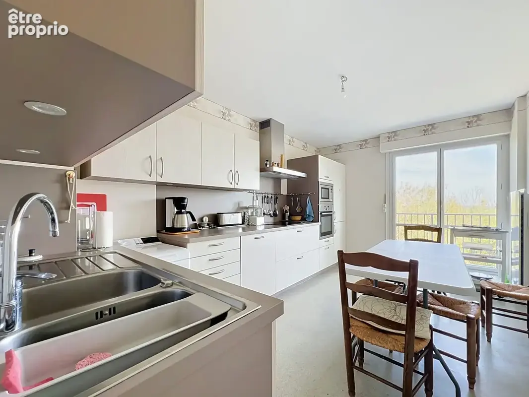 Appartement 4 pièces 87 m² à vendre à La Chaussee-Saint-Victor (41260) - photo 3