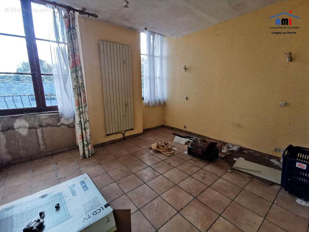 Appartement à LONGNY-AU-PERCHE