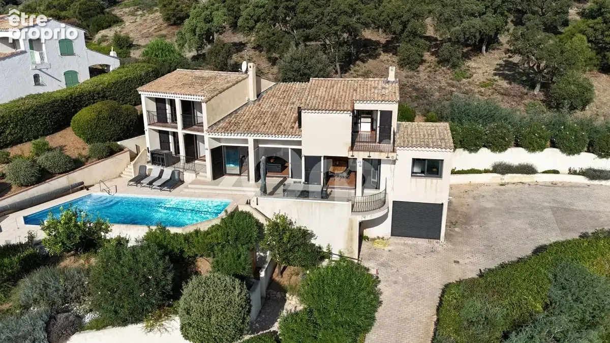Les Issambres Villa Vue mer Panoramique avec piscine, terrain de Pétanque et garage - photo 3