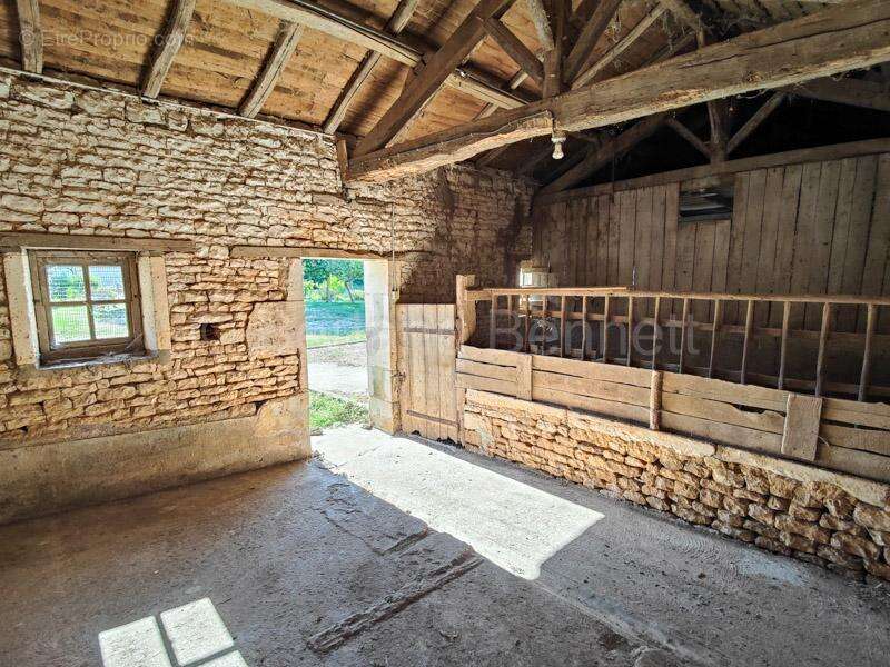 Maison à SAUZE-VAUSSAIS