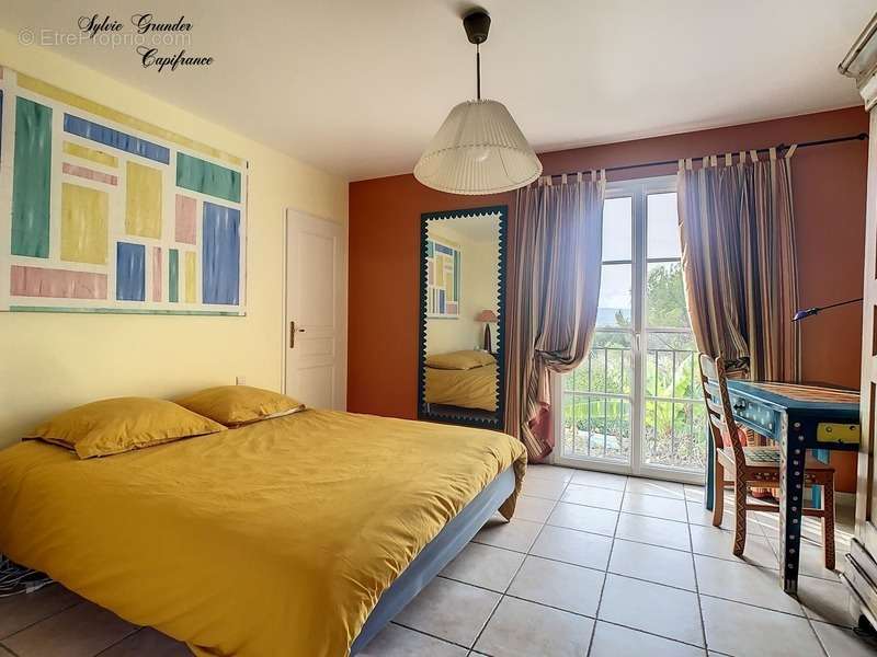 Maison à VILLELAURE