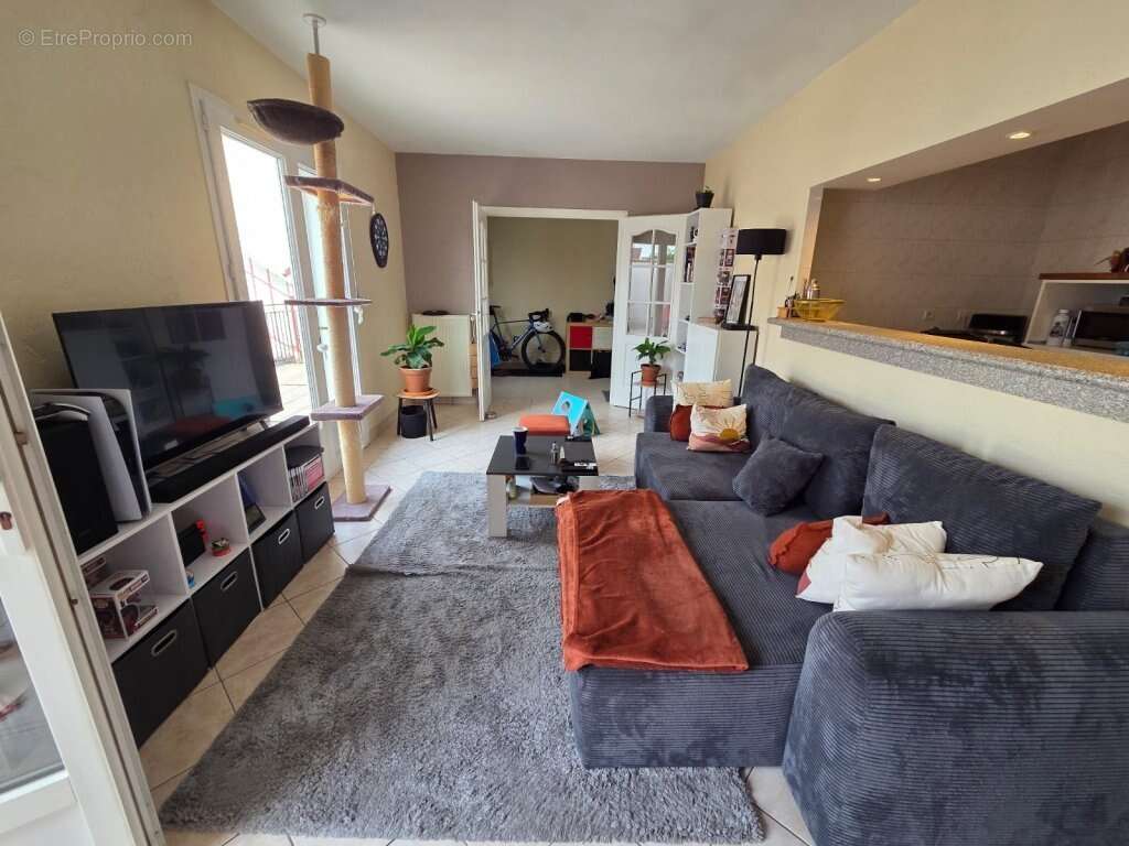 Appartement 180 m² à Le Creusot  - photo 8