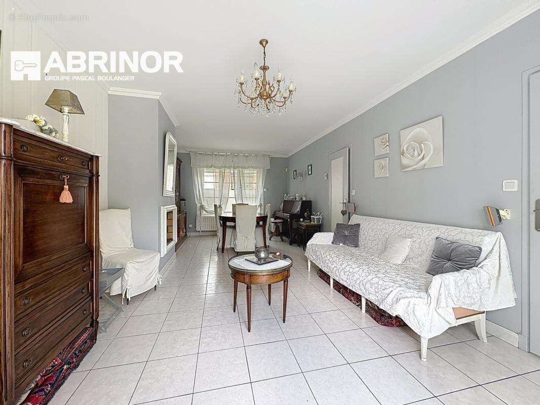 Maison à FACHES-THUMESNIL