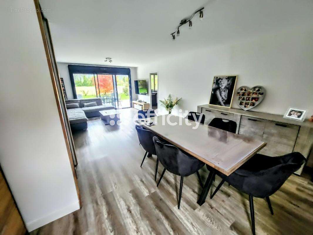 Maison à SAINTE-AULDE