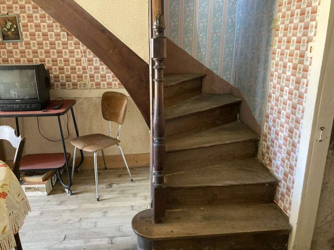 Appartement à MIALET
