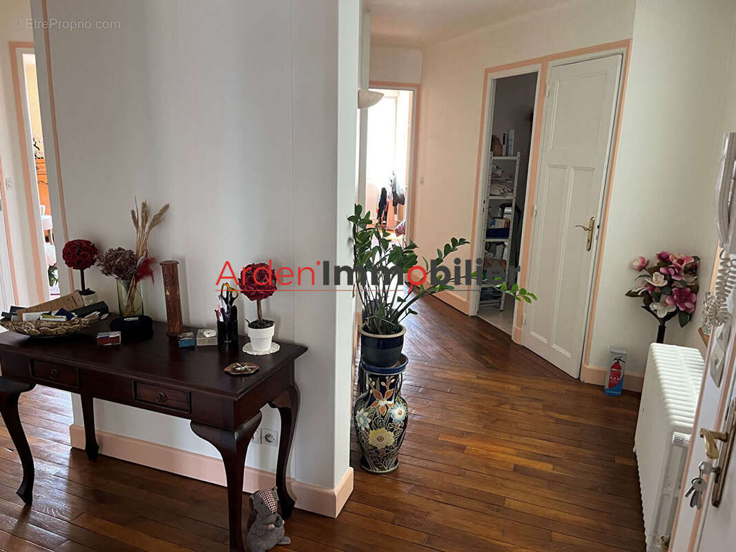 À vendre : Appartement spacieux de 5 pièces à Rethel - photo 5