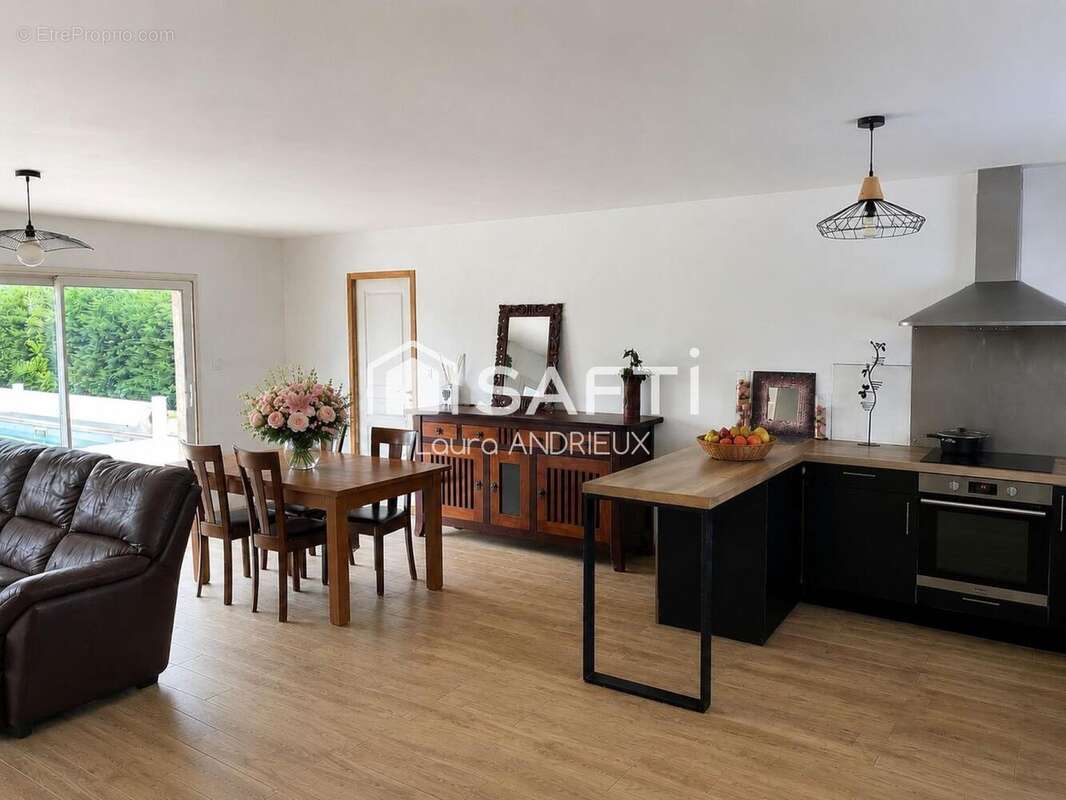 Maison 92 m² à Pailhes  - photo 6